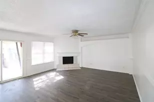 908 Rolling Meadows Dr, Arlington, TX 76015 - Photo 3