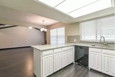 1808 Overbrook Drive, Arlington, TX 76014 - Photo 5