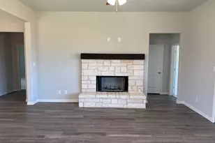 1225 Sabine River Ln, Springtown, TX 76082 - Photo 5