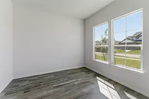 1225 Sabine River Ln, Springtown, TX 76082 - Photo 5