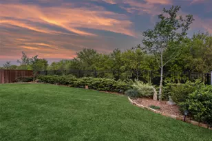 808 Bluestem Dr, Aubrey, TX 76227 - Photo 33