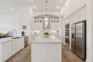 808 Bluestem Dr, Aubrey, TX 76227 - Photo 5