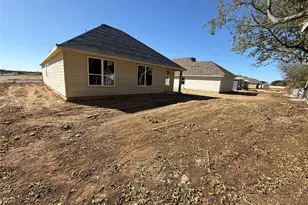 113 Adaline Bnd, McGregor, TX 76657 - Photo 5