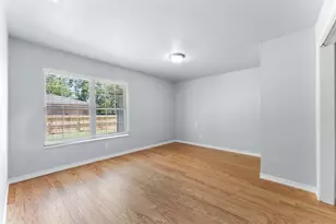 612 E 8th St, Kemp, TX 75143 - Photo 11