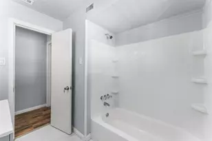 612 E 8th St, Kemp, TX 75143 - Photo 17