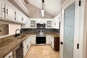 6841 Ashbury Dr, Fort Worth, TX 76133 - Photo 5