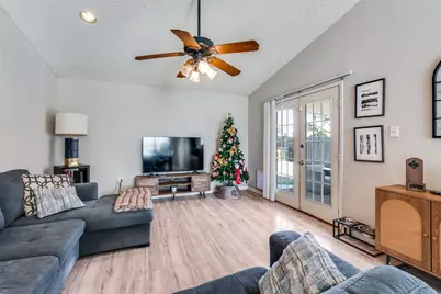 1415 Colonnade Drive, Arlington, TX 76018 - Photo 3