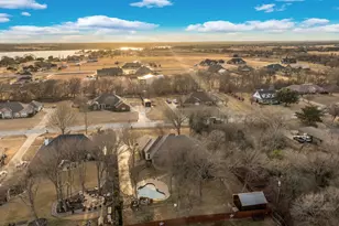 220 Ash Dr, Waxahachie, TX 75165 - Photo 37