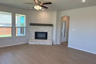 1221 Sabine River Ln, Springtown, TX 76082 - Photo 5