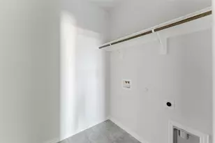 1221 Sabine River Ln, Springtown, TX 76082 - Photo 11