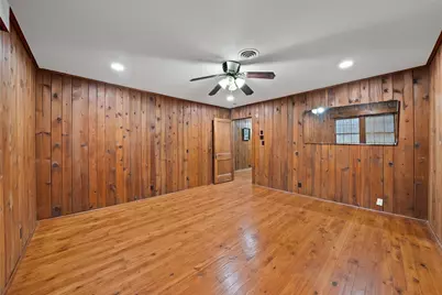 5000 Meadowbrook Drive, Fort Worth, TX 76103 - Photo 21