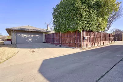 526 Goodwin Drive, Richardson, TX 75081 - Photo 35