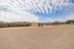 3303 Farm Land Ct, Granbury, TX 76048 - Photo 37