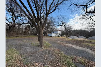 625 E Highway 199, Springtown, TX 76082 - Photo 5