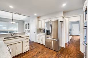 8808 Kenton Dr, Dallas, TX 75231 - Photo 9