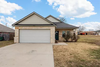 502 David Davis Drive, McGregor, TX 76657 - Photo 1