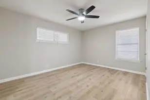 1407 Robin Dr, Sherman, TX 75092 - Photo 13