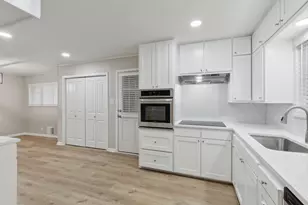 1407 Robin Dr, Sherman, TX 75092 - Photo 7