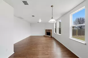 1333 Gayle St, Burleson, TX 76028 - Photo 3