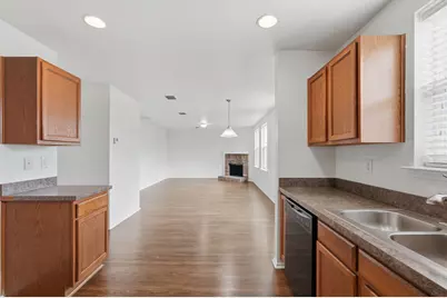 1333 Gayle Street, Burleson, TX 76028 - Photo 7