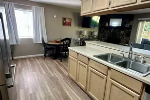 1005 Waverly Dr, Arlington, TX 76015 - Photo 9