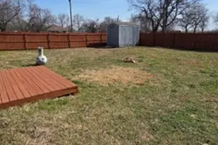 600 Pacific St E, Honey Grove, TX 75446 - Photo 17
