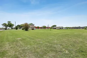 2011 Miller Rd, Melissa, TX 75454 - Photo 9