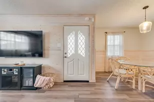 222 Meadow Lake Dr, Mabank, TX 75156 - Photo 5