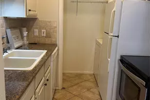 1106 Quail Valley Ln, Arlington, TX 76011 - Photo 9