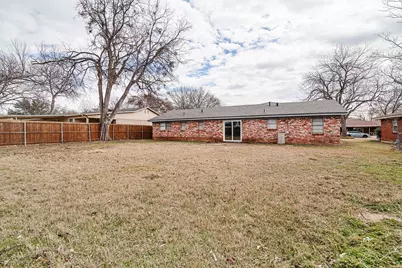 1108 Davis Street, Cleburne, TX 76033 - Photo 27