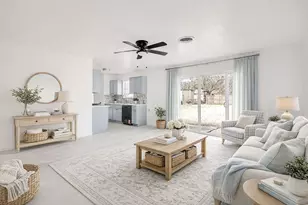 1108 Davis St, Cleburne, TX 76033 - Photo 3