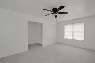 1108 Davis St, Cleburne, TX 76033 - Photo 11