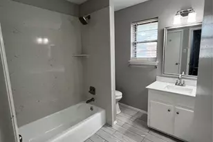 10546 Mapleridge Dr, Dallas, TX 75238 - Photo 9