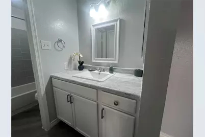 7501 Chesterfield Drive, Dallas, TX 75237 - Photo 11