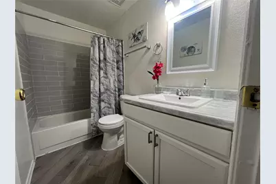 7501 Chesterfield Drive, Dallas, TX 75237 - Photo 13