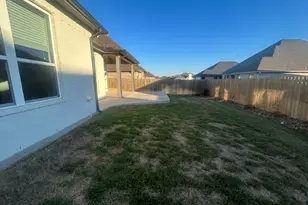 2905 CAPTAIN CT, Bryan, TX 77808 - Photo 3