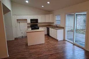 8105 Chesham Dr, Rowlett, TX 75088 - Photo 3