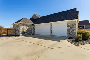 820 Cedar Elm Ct, Weatherford, TX 76085 - Photo 27