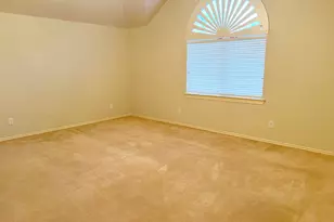 529 Continental Dr, Lewisville, TX 75067 - Photo 27