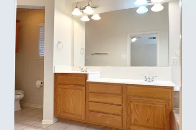 529 Continental Drive, Lewisville, TX 75067 - Photo 15