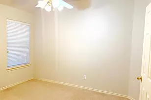 529 Continental Dr, Lewisville, TX 75067 - Photo 21