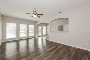 6728 Ohana Pl, Dallas, TX 75237 - Photo 3