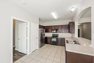 6728 Ohana Pl, Dallas, TX 75237 - Photo 7