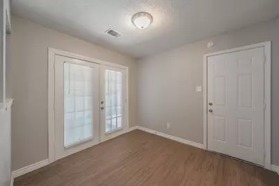 2315 Riverway Drive, Dallas, TX 75227 - Photo 9