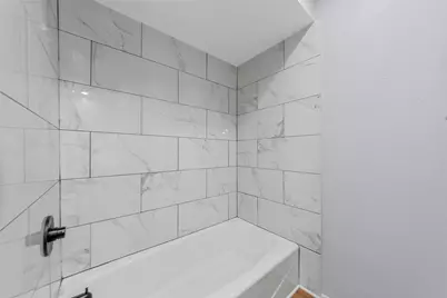 2827 Cross Timbers Drive, Irving, TX 75060 - Photo 19