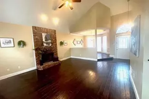 602 Thorton Ct, Cedar Hill, TX 75104 - Photo 3