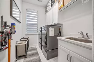 1793 Lady Bettye Dr, Carrollton, TX 75010 - Photo 9