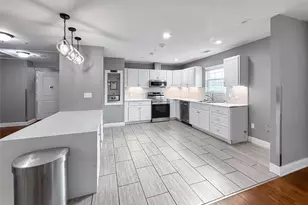 2508 W Crawford St, Denison, TX 75020 - Photo 9