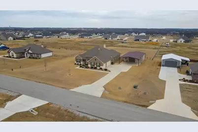 161 Chester Road, Springtown, TX 76082 - Photo 33