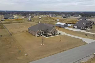 161 Chester Rd, Springtown, TX 76082 - Photo 35